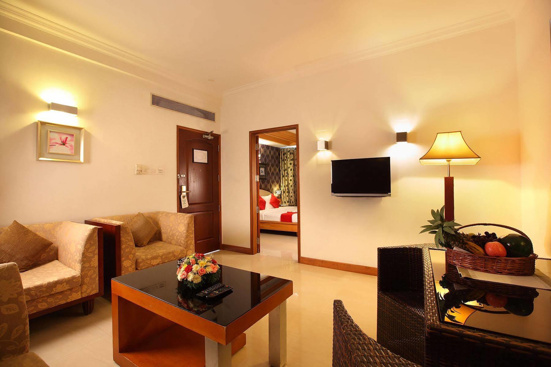 Hotel Park Residency, Kakkanad Kochi Luaran gambar