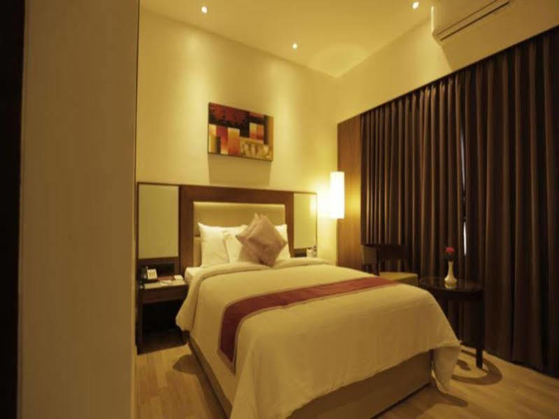 Hotel Park Residency, Kakkanad Kochi Luaran gambar
